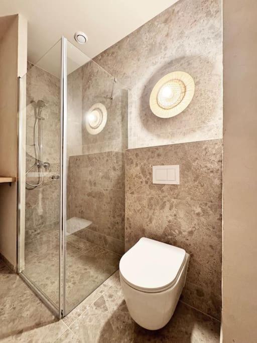 Unique Apartment City Center Breslavia Exterior foto